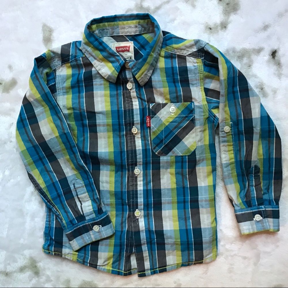 3/$20 Levi’s Blue & Green Plaid Button Down Shirt
